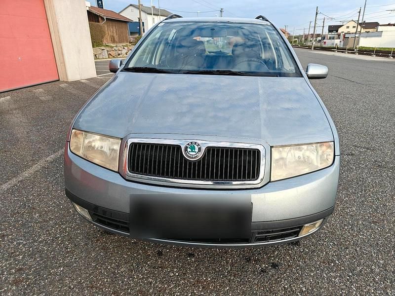 Brugt Skoda Fabia 64 HK (47 kW) 2004 Grå Stationcar