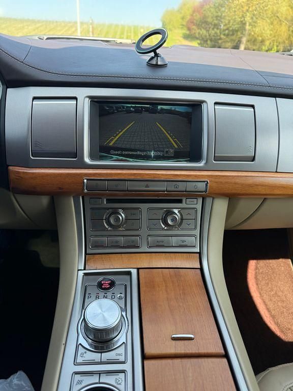 Gebraucht Jaguar XF Portfolio 385 PS (283 kW) 2010 Schwarz Limousine
