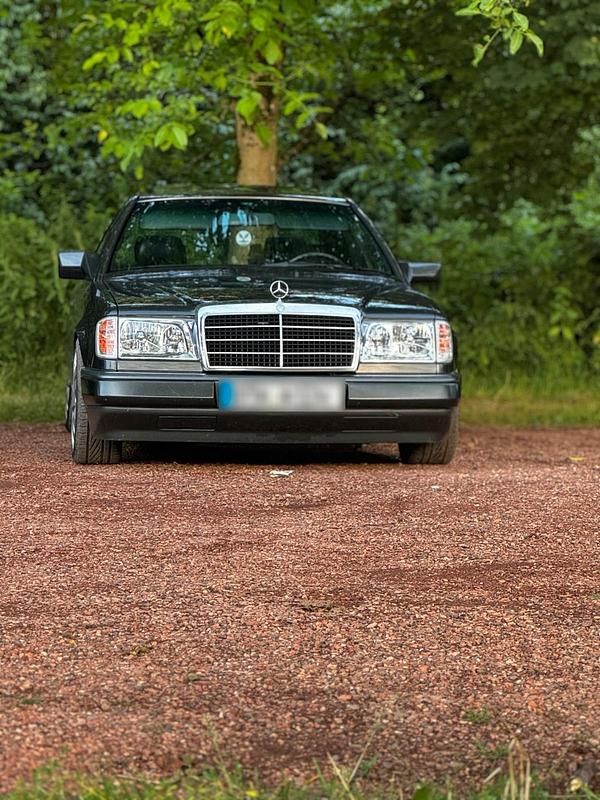 Gebraucht Mercedes E300 180 PS (132 kW) 1992 Coupé