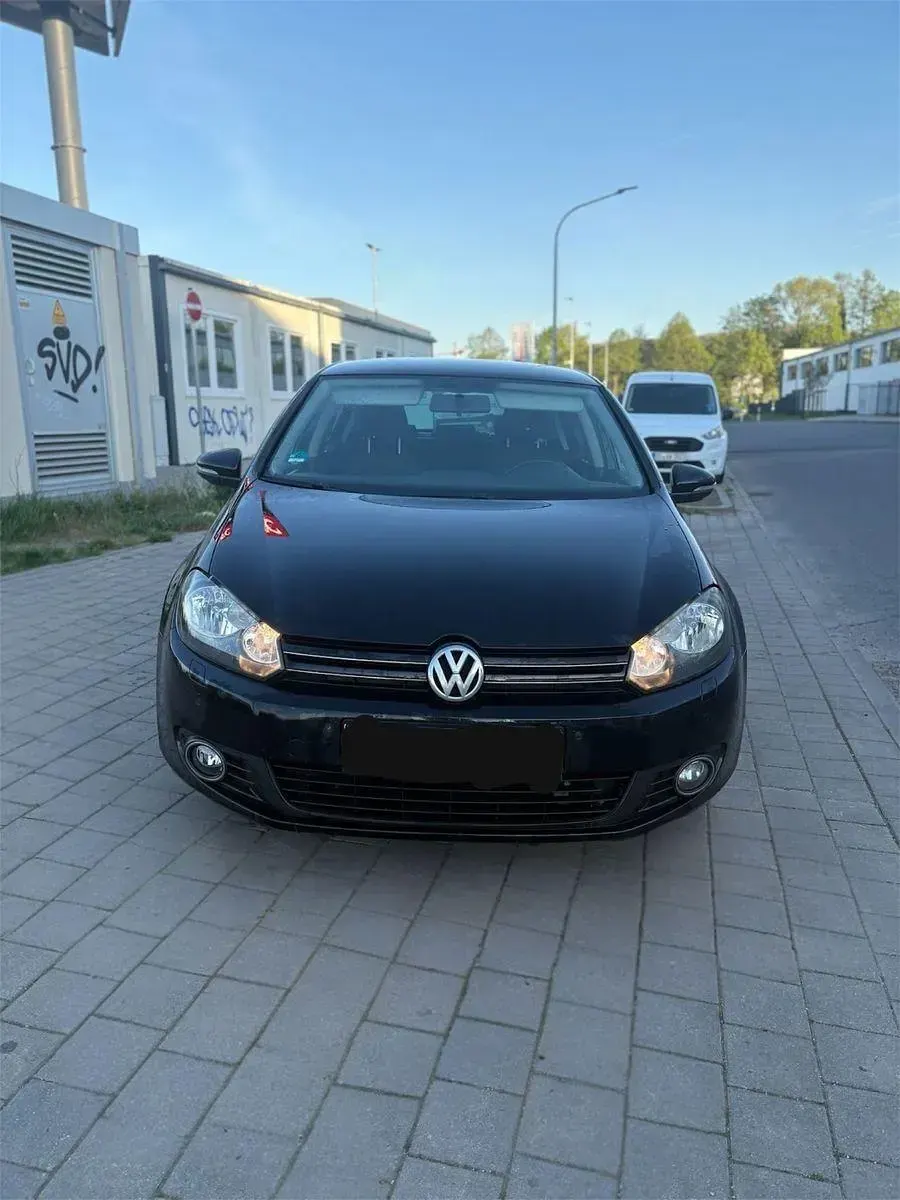 Second-hand VW Golf VI Comfortline 110 CP (80 kW) 2009 Negru Hatchback