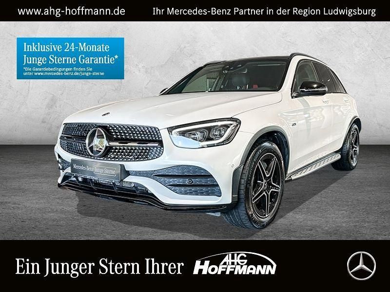 Weiß Gebraucht 2020 Mercedes GLC300e AMG SUV | 38.520 € (Etwas zu teuer) - Bild 1/4