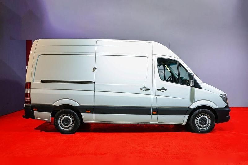 Gebraucht Mercedes 316 163 PS (119 kW) 2018 Weiß Van