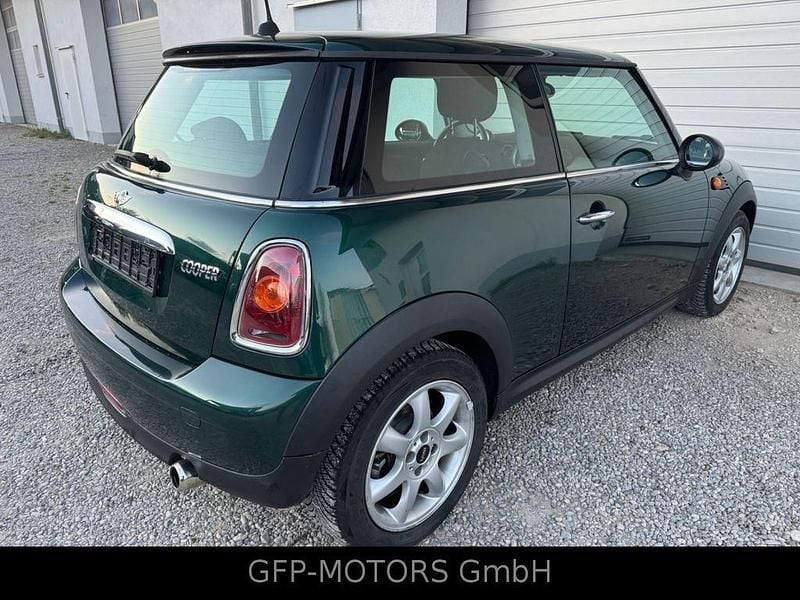 Usata Mini Cooper 120 CV (88 kW) 2008 Verde Utilitaria
