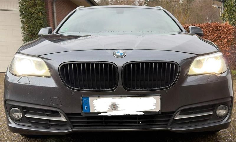 Gebraucht BMW 525 Sport Line 218 PS (160 kW) 2016 Grau Kombi