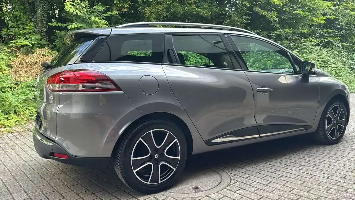 Gebraucht Renault Clio Luxe 90 PS (66 kW) 2014 Grau cassiopee Kombi