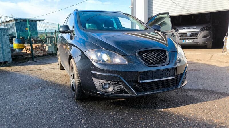 Schwarz Gebraucht 2014 Seat Altea XL 4You Van / Kleinbus | 4.500 € (Superpreis) - Bild 1/4