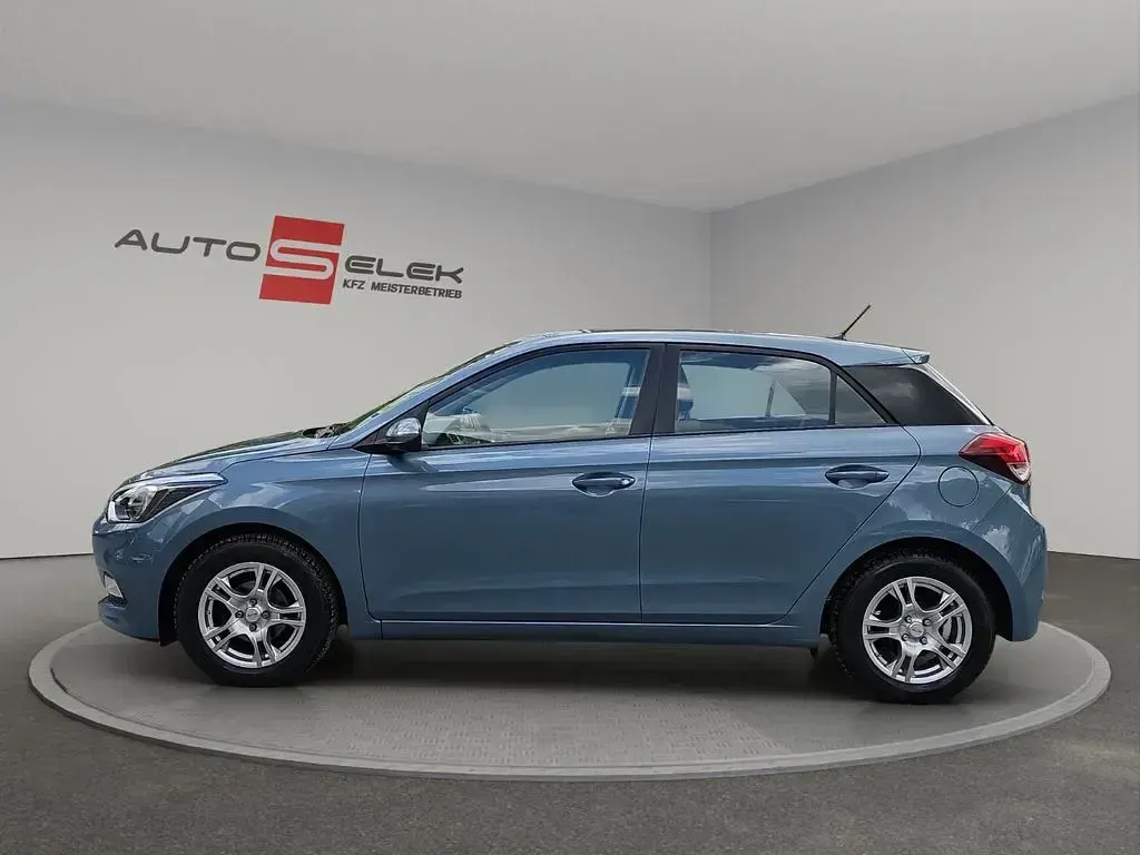Gebraucht Hyundai i20 GO! 75 PS (55 kW) 2017 Aqua sparkling / met Limousine