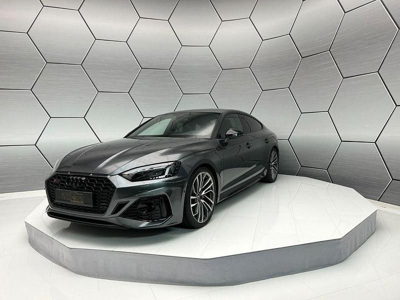 Grau Gebraucht 2023 Audi RS5 Sportback Sport Limousine | 72.990 € (Guter Preis) - Bild 1/4