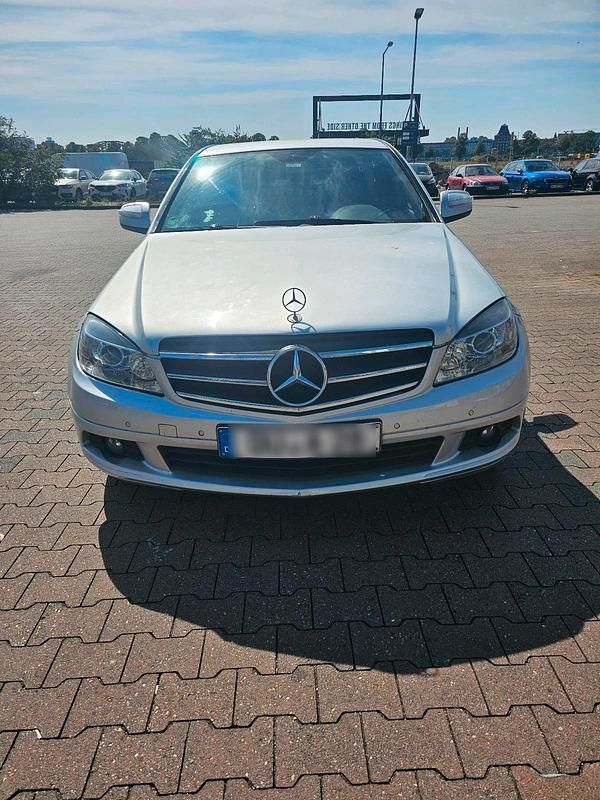 Silber Gebraucht 2008 Mercedes C230 Limousine | 8.000 € (Fairer Preis) - Bild 1/4