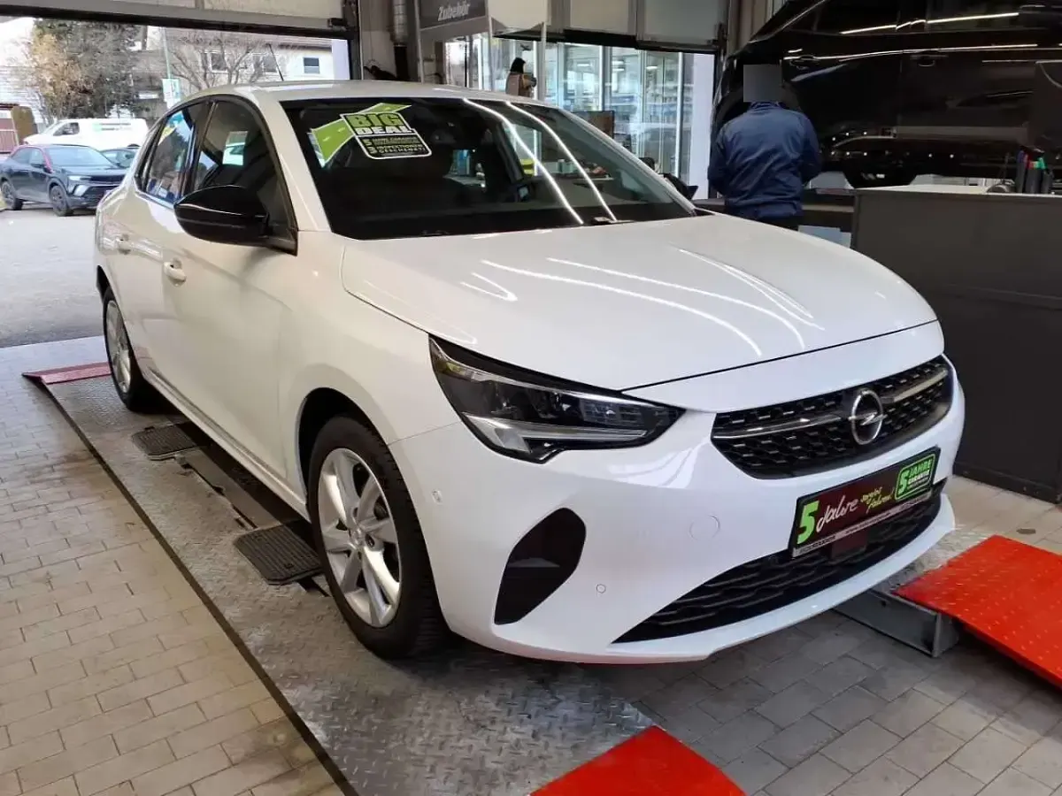 Gebraucht Opel Corsa Elegance 75 PS (55 kW) 2023 Lack weiss banquise/typ aussen Kleinwagen