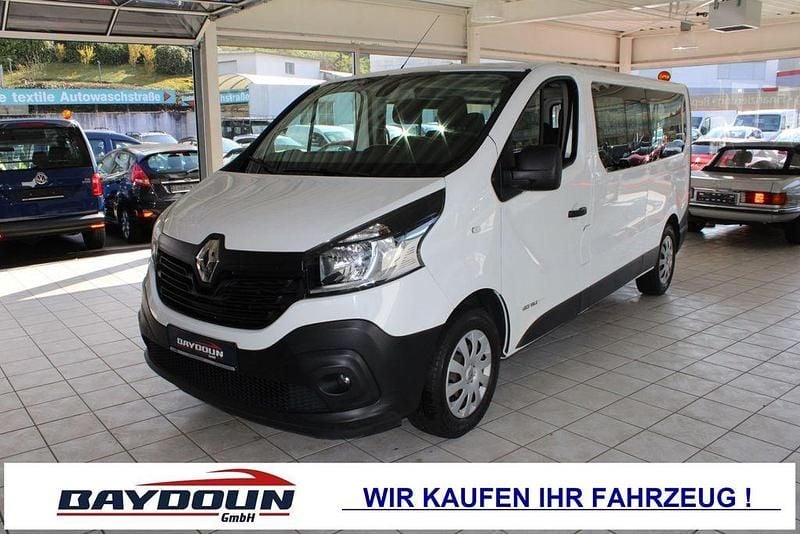 Second-hand Renault Trafic 125 CP (91 kW) 2017 Alb Monovolum