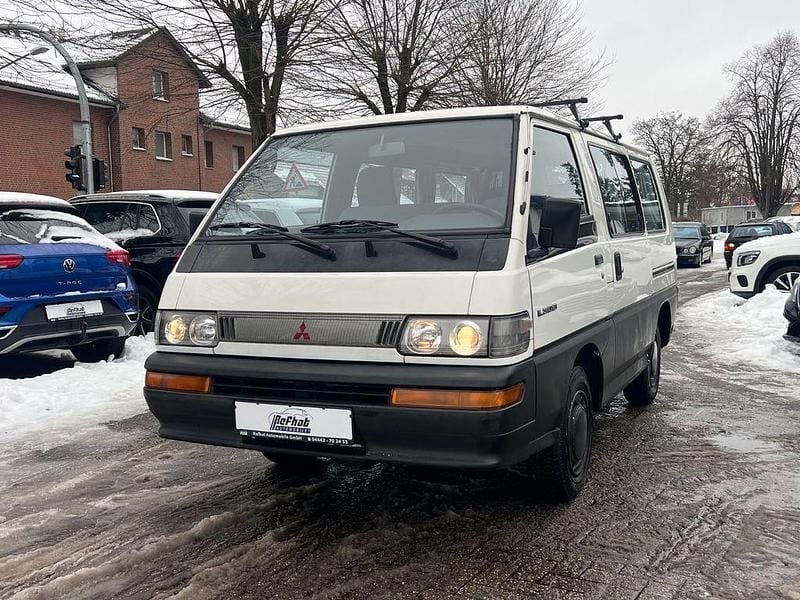 Gebraucht Mitsubishi L300 113 PS (83 kW) 1997 Weiß Van / Kleinbus