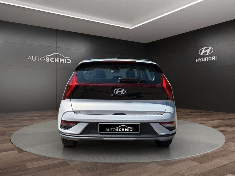Gebraucht Hyundai Bayon Trend 101 PS (74 kW) 2025 Lumen grey / mic SUV