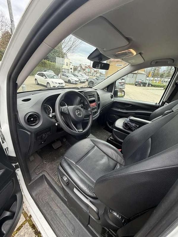 Gebraucht Mercedes Vito 190 PS (139 kW) 2018 Beige Van