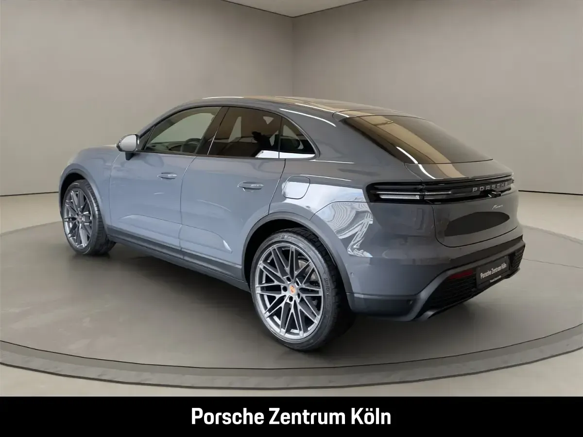 Używany Porsche Macan 380 kW (517 KM) 2026 Szary SUV