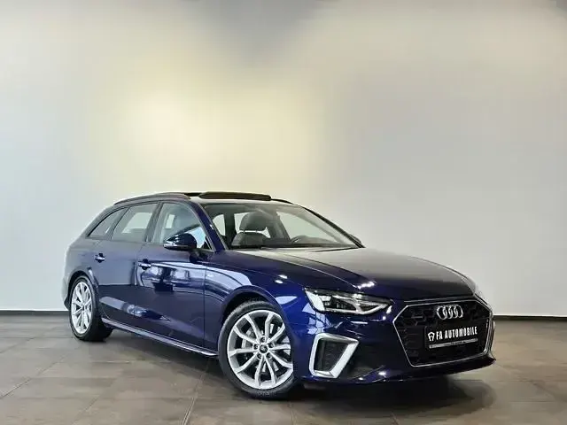 Używany Audi A4 S-Line 204 KM (150 kW) 2023 Niebieski Kombi