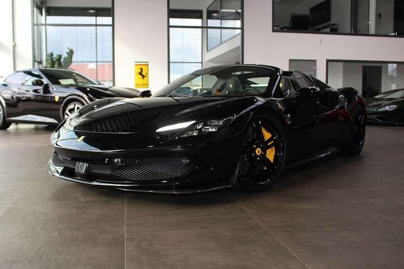 Gebraucht Ferrari 296 829 PS (609 kW) 2024 Nero ds 1250 Cabrio