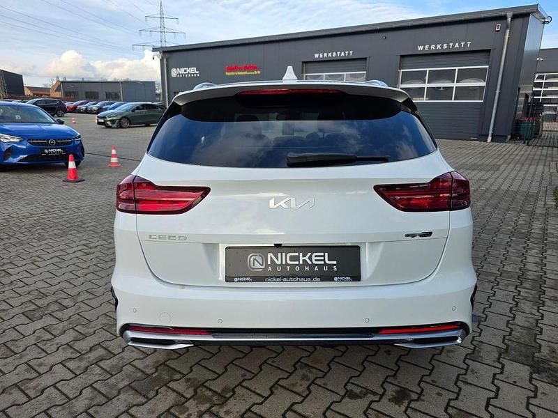 Gebraucht Kia Ceed Sportswagon GT-Line 160 PS (117 kW) 2021 Weiß Kombi