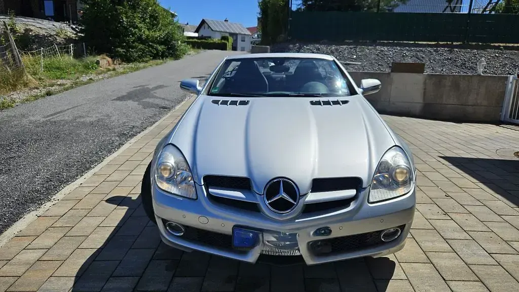 Gebraucht Mercedes SLK200 184 PS (135 kW) 2010 Silber Cabrio