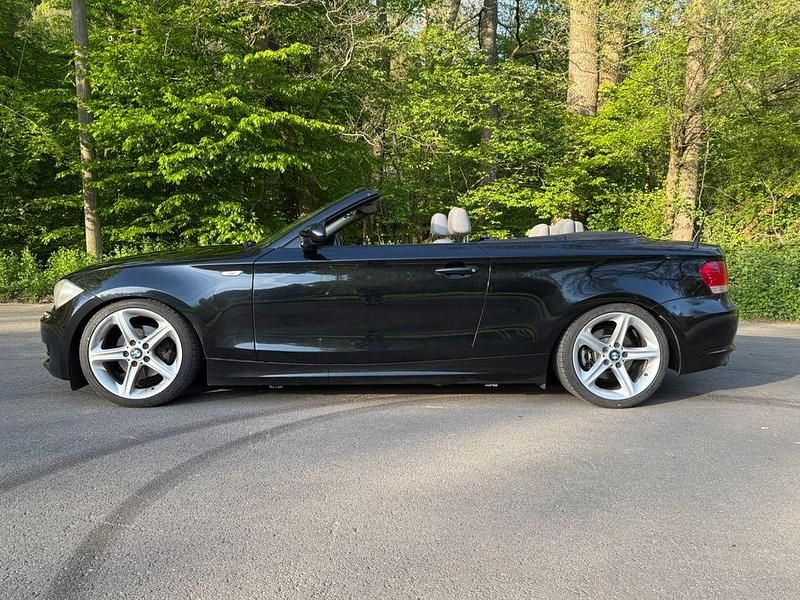 Gebraucht BMW 125 Cabriolet Sport Line 218 PS (160 kW) 2008 Schwarz Cabrio