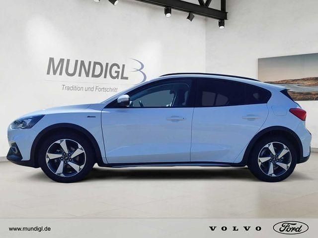 Second-hand Ford Focus Active 155 CP (114 kW) 2021 Alb Berlinǎ