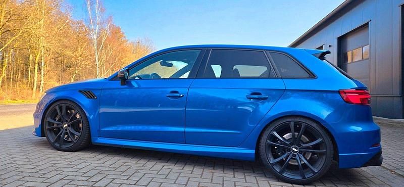Gebraucht Audi RS3 Sport 470 PS (345 kW) 2019 Blau Limousine