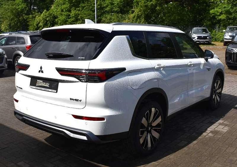 Gebraucht Mitsubishi Outlander P-HEV Edition 306 PS (225 kW) 2025 Andenweiß SUV
