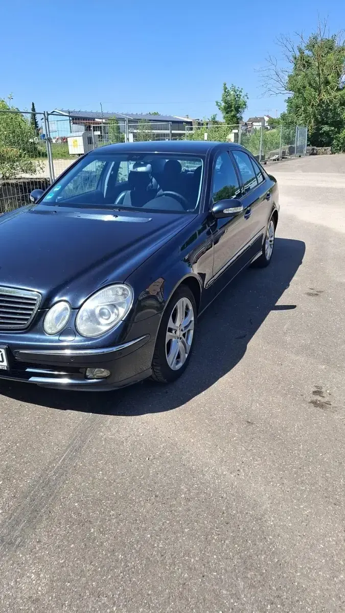 Gebraucht Mercedes E320 224 PS (164 kW) 2003 Schwarz Limousine