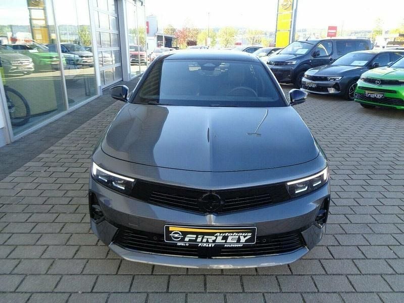 Gebraucht Opel Astra Ultimate 131 PS (96 kW) 2024 Mondstein grau Kleinwagen