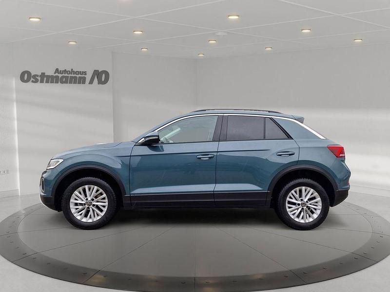Gebraucht VW T-Roc Life 150 PS (110 kW) 2024 Blau SUV