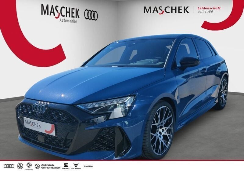 Ascariblau metallic Neu 2025 Audi RS3 Sportback Premium Kleinwagen | 69.111 € (Superpreis) - Bild 1/4