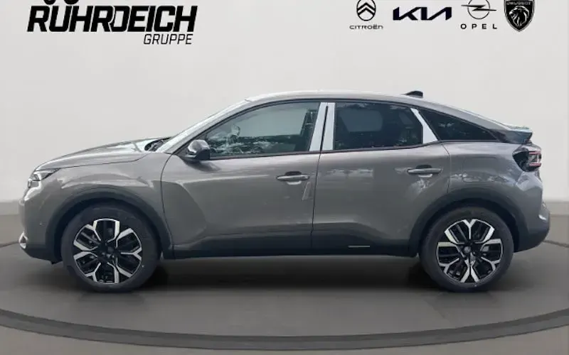 Neu Citroën C4 145 PS (106 kW) 2025 Grau SUV