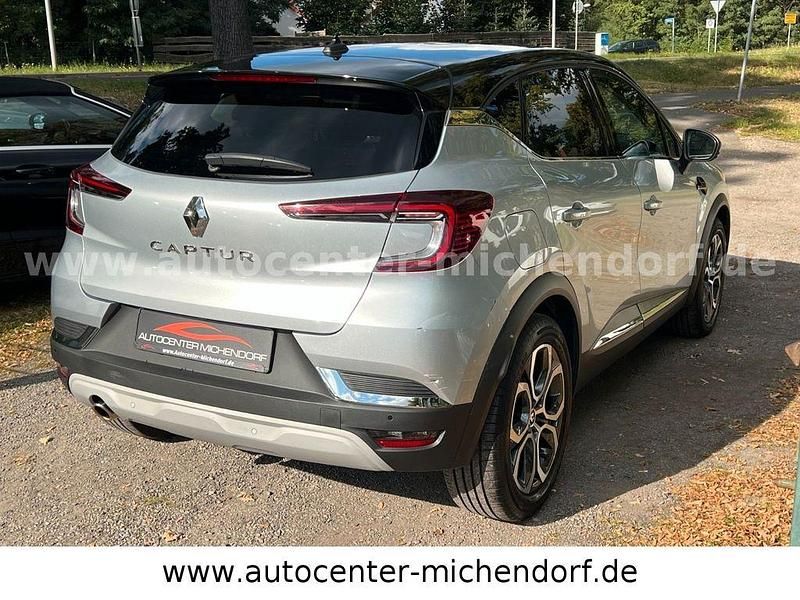 Gebraucht Renault Captur Intens 140 PS (102 kW) 2021 Silber SUV
