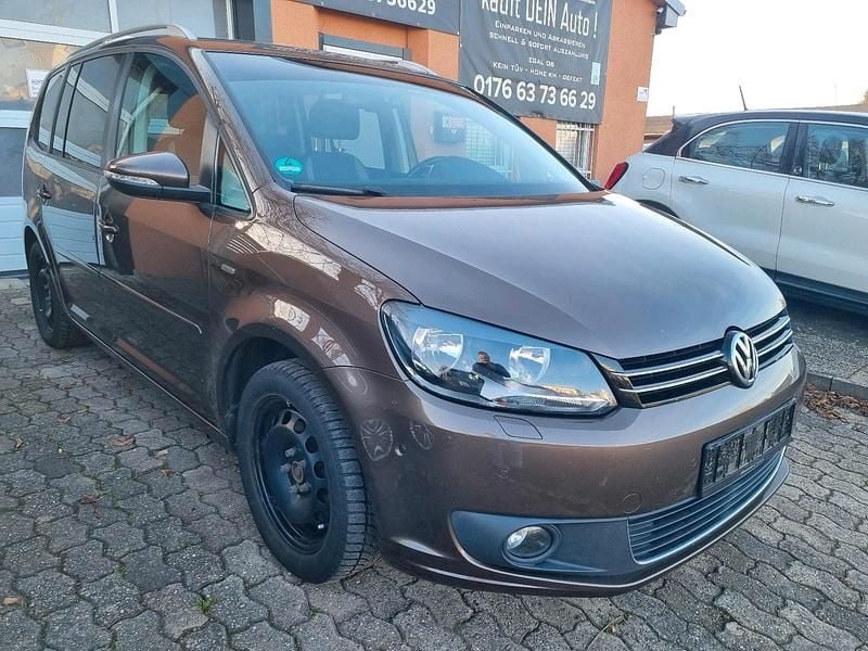Gebraucht VW Touran 140 PS (102 kW) 2014 Braun Van / Kleinbus