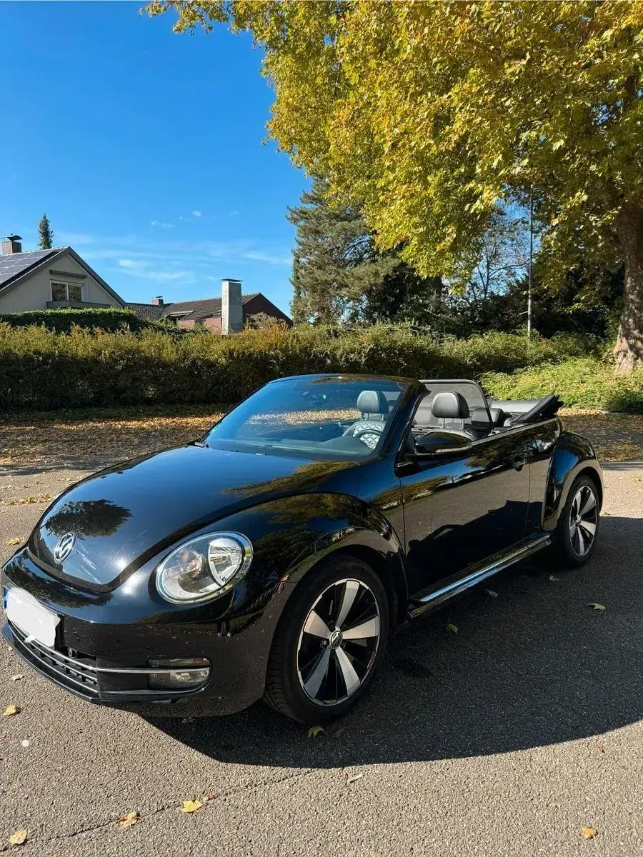 Gebraucht VW Beetle Allstar 105 PS (77 kW) 2016 Schwarz Kleinwagen
