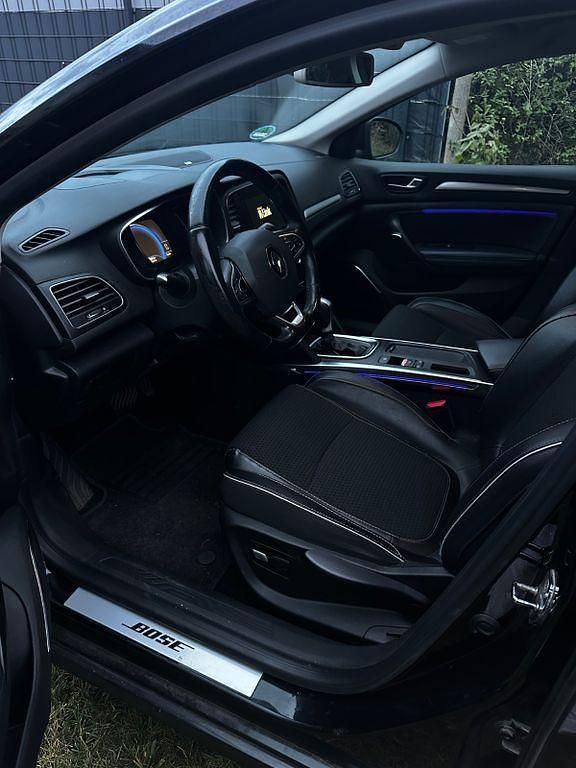 Gebraucht Renault Mégane IV Bose Edition 132 PS (97 kW) 2017 Schwarz Limousine