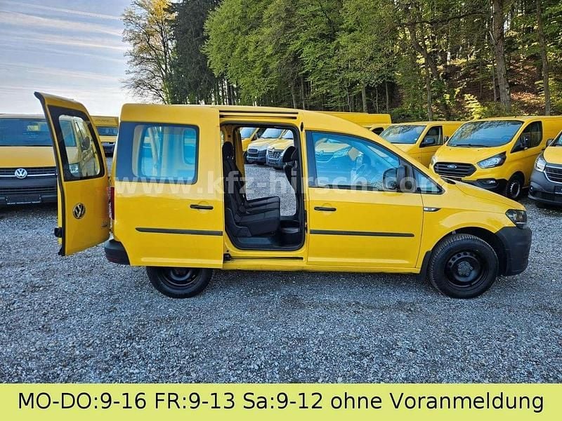 Usata VW Caddy 102 CV (75 kW) 2016 Giallo Monovolume
