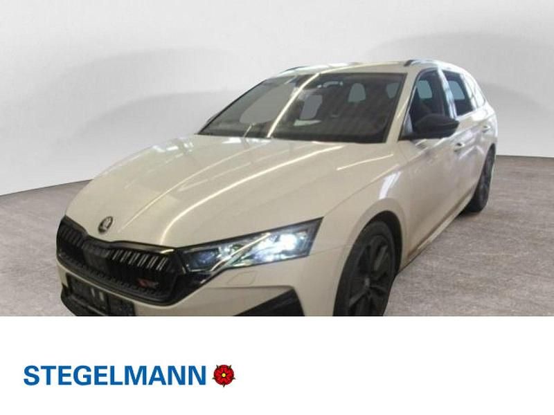 Weiß Gebraucht 2024 Skoda Octavia RS Kombi | 37.390 € - Bild 1/4
