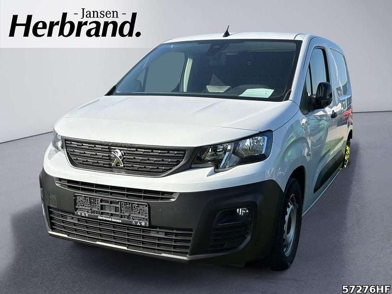 Gebraucht Peugeot E-Partner 100 kW (136 PS) 2022 Nicht bekannt Van / Kleinbus