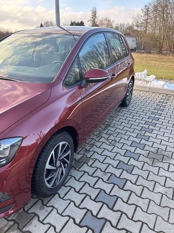 Gebraucht VW Golf Sportsvan Join 110 PS (80 kW) 2018 Rot Van / Kleinbus