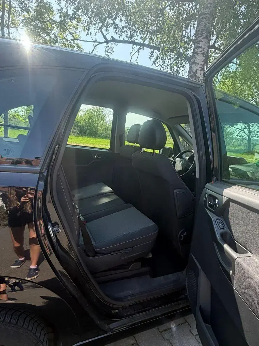 Gebraucht Opel Meriva 90 PS (66 kW) 2009 Schwarz Van / Kleinbus