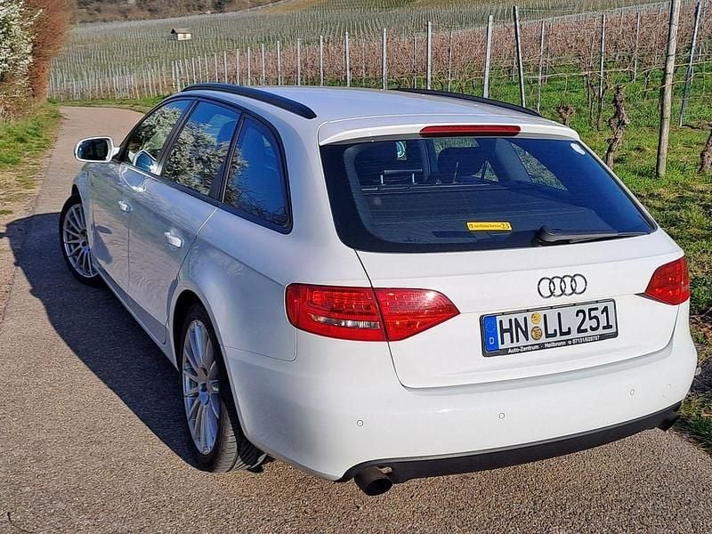 Gebraucht Audi A4 S-Line 179 PS (131 kW) 2010 Weiß Kombi