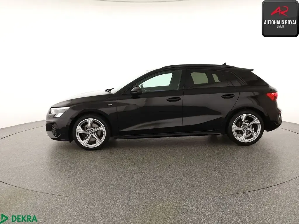 Używany Audi A3 S-Line 150 KM (110 kW) 2021 Czarny Sedan/Limuzyna