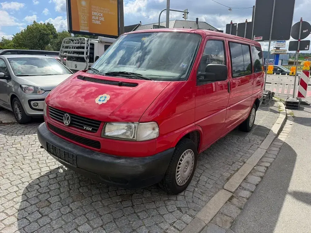 Gebraucht VW Multivan 102 PS (75 kW) 2000 Rot Van / Kleinbus