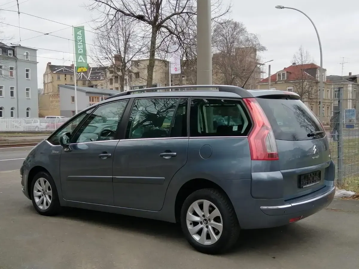 Gebraucht Citroën Grand C4 Picasso Tendance 111 PS (81 kW) 2011 Grau Van / Kleinbus