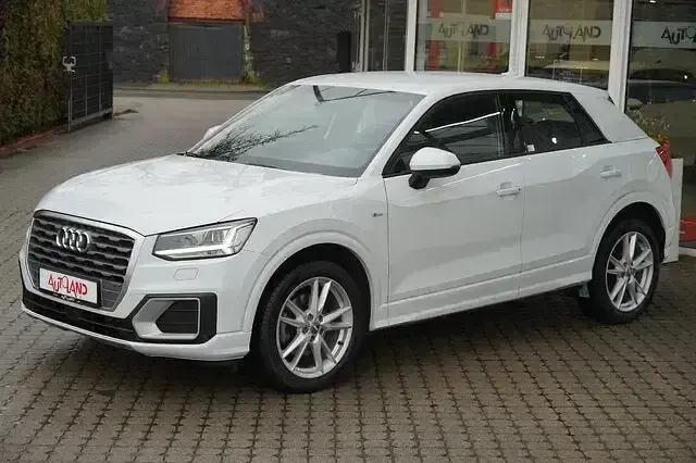 Gebraucht Audi Q2 S-Line 150 PS (110 kW) 2017 Weiß SUV