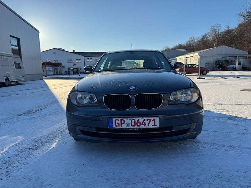 Gebraucht BMW 116 Advantage 122 PS (89 kW) 2008 Sparkling graphite metallic Kleinwagen