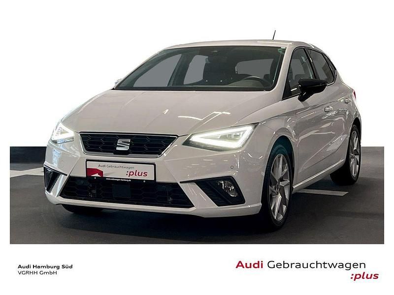 Weiß Gebraucht 2022 Seat Ibiza FR Limousine | 19.950 € (Guter Preis) - Bild 1/4