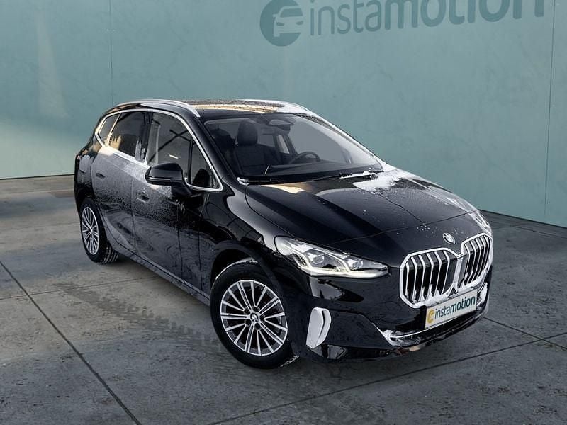 Schwarz Gebraucht 2024 BMW 218 Active Tourer Van / Kleinbus | 29.249 € (Guter Preis) - Bild 1/4