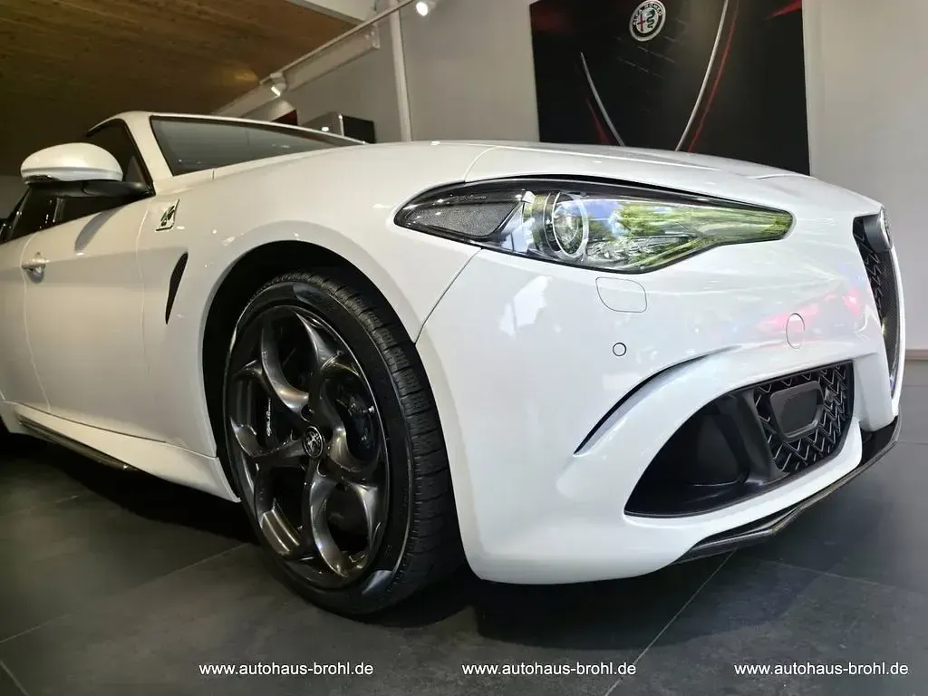 Gebraucht Alfa Romeo Giulia Quadrifoglio 510 PS (375 kW) 2018 Weiß Limousine